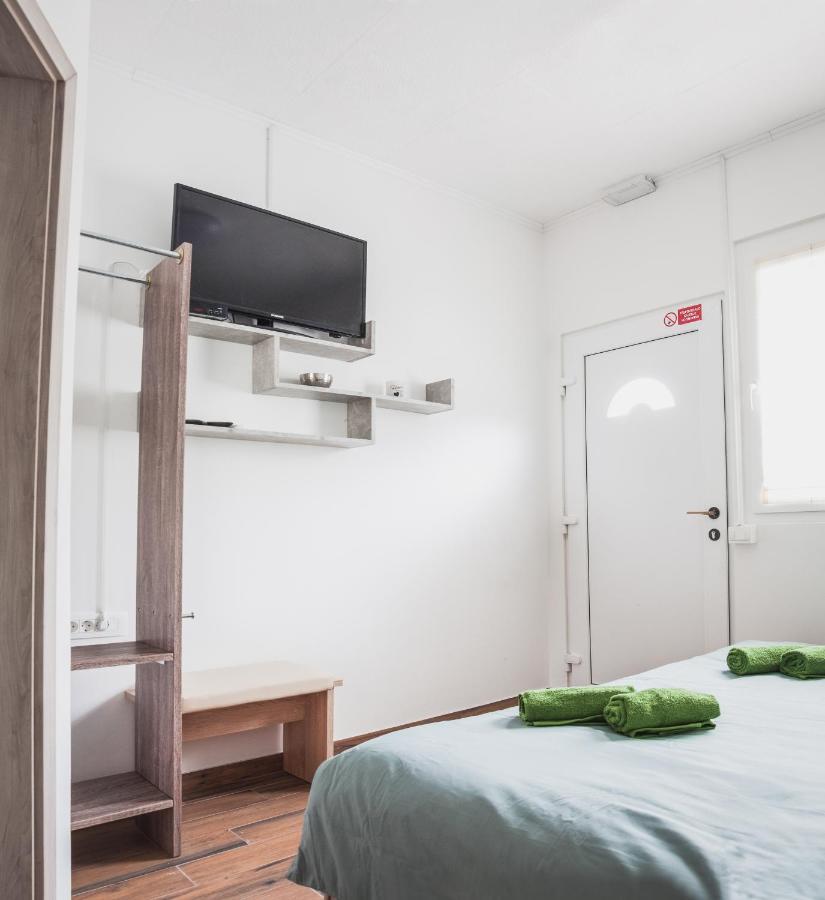 Apartmaji Hrast - Podbela Exterior photo